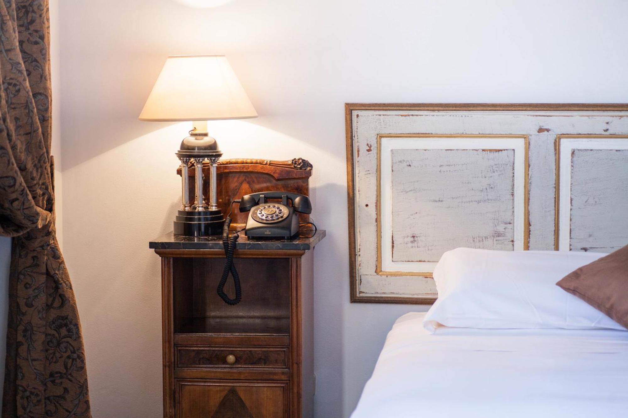 Castello Delle Serre Bed & Breakfast Rapolano Terme Room photo