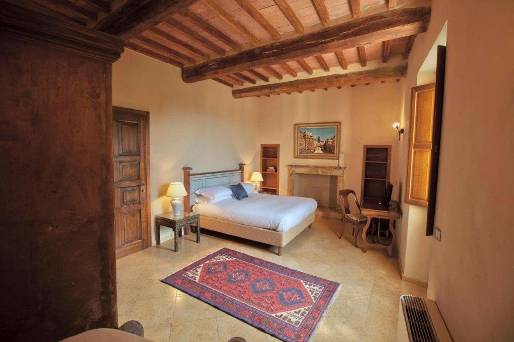 Castello Delle Serre Bed & Breakfast Rapolano Terme Room photo